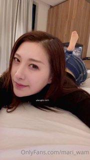 极品骚妻榨精神器 有点肉的女人才是极品 圆润蜜臀饱满湿滑嫩鲍 极致慢玩感受蜜壶真是爽爆了。